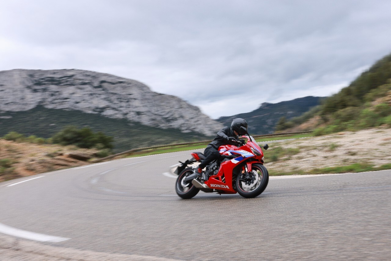 DueruoteTG #189 - Honda e-clutch, casco MTR K-4 Evo, multe all'estero